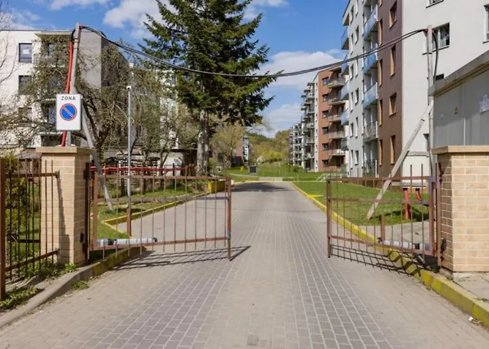 Close To Panorama Center Apartment Self Check-In Garage Free